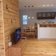 ちょっぴり足を延ばして学園西町で木育!